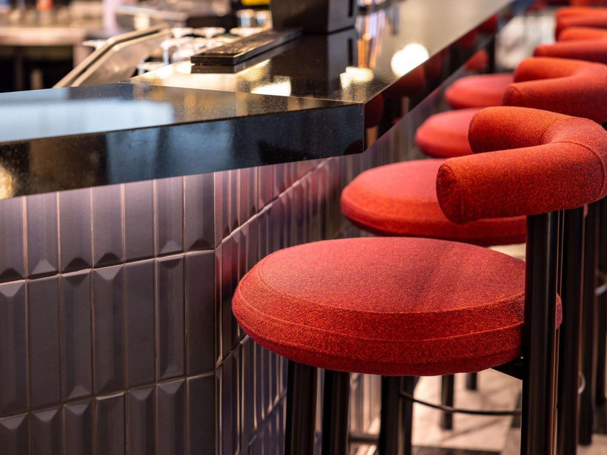 Tribe Manchester Airport By Accor Hale  Bagian luar foto