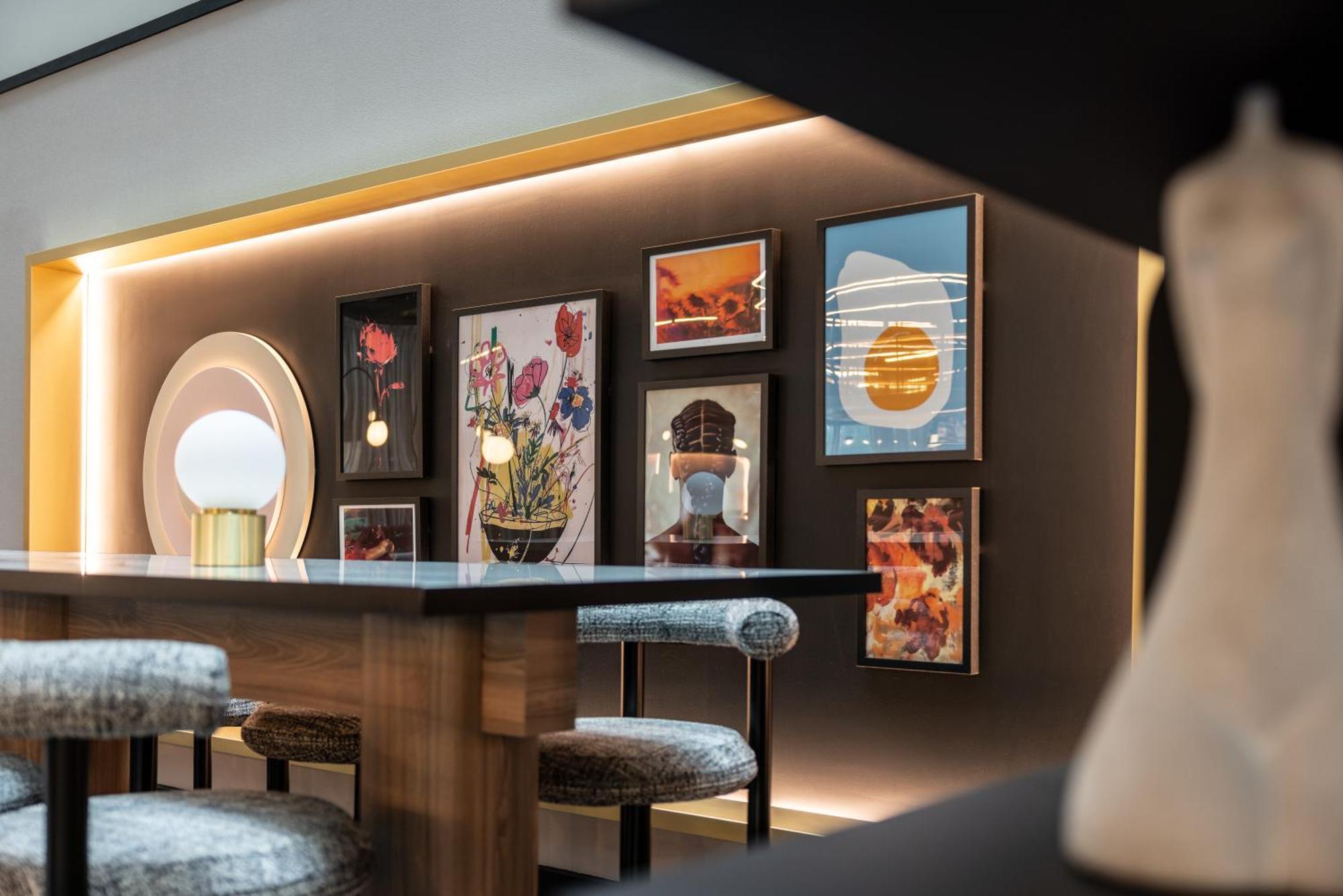 Tribe Manchester Airport By Accor Hale  Bagian luar foto