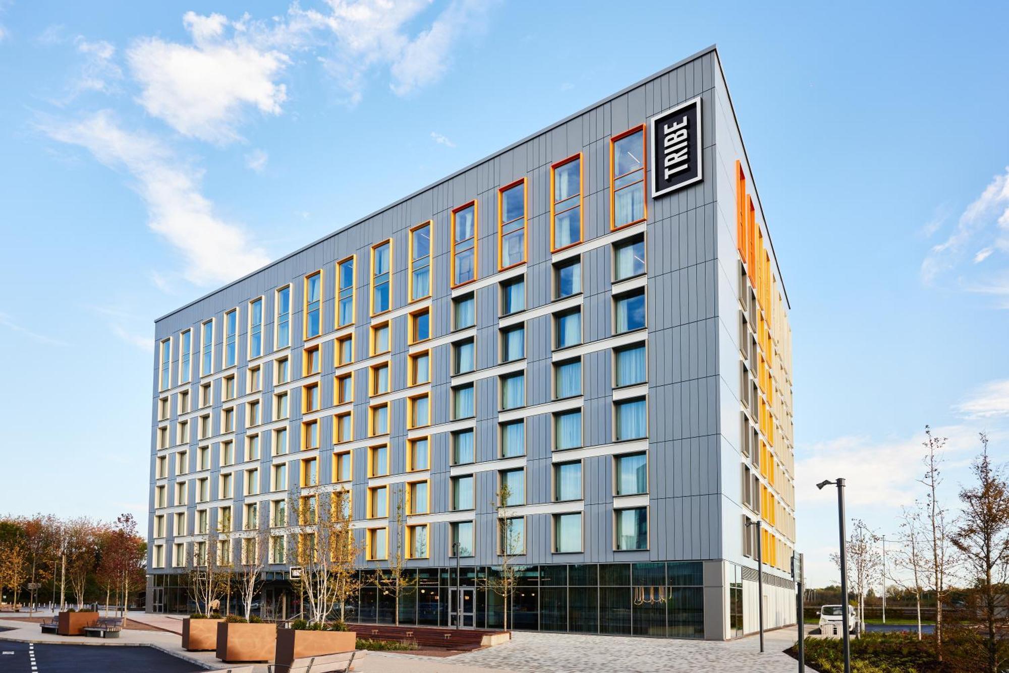 Tribe Manchester Airport By Accor Hale  Bagian luar foto