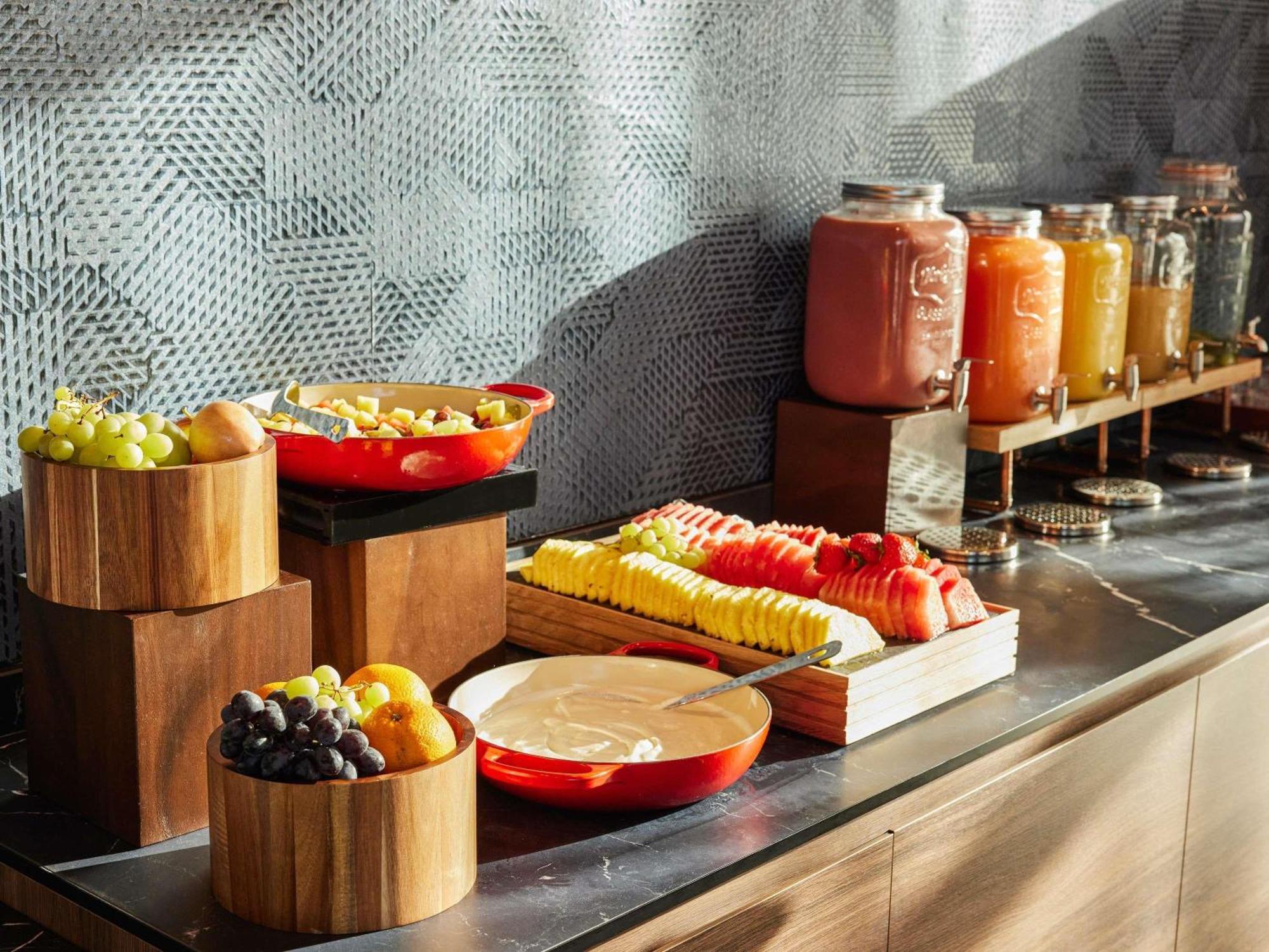 Tribe Manchester Airport By Accor Hale  Bagian luar foto